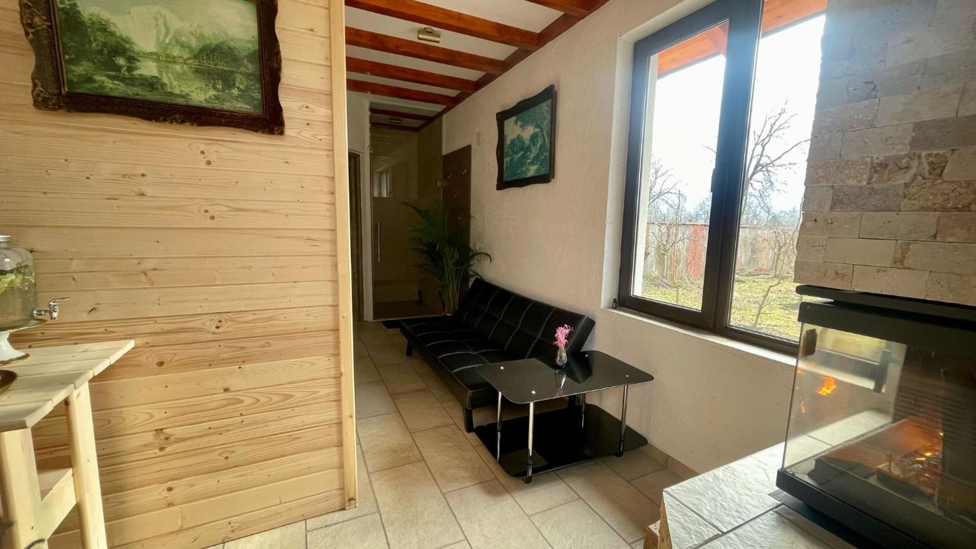 Pensiunea Tania-Nora Alexandru cel Bun Exterior foto